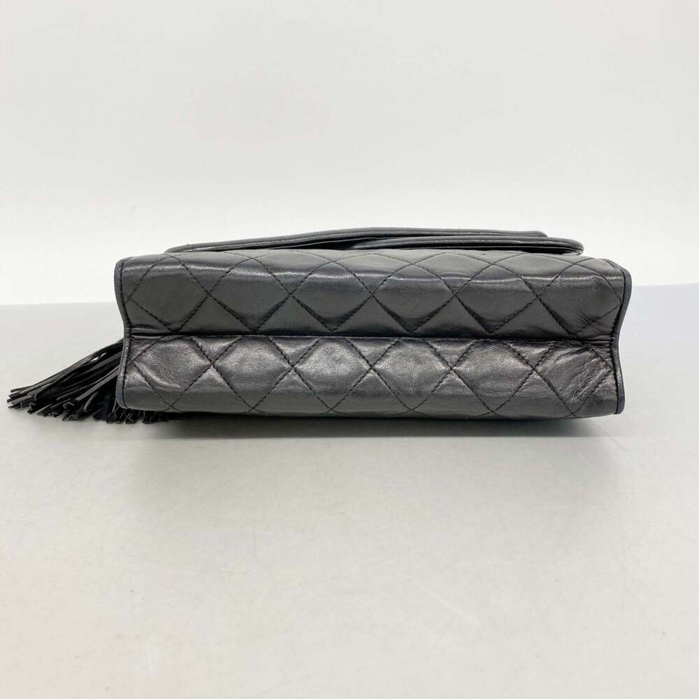 CHANEL Black Lambskin Leather Shoulder Bag - Picture 3 of 11